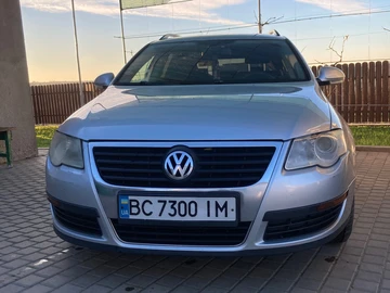 Авто Volkswagen Passat Hatchback 2010 № 8305536