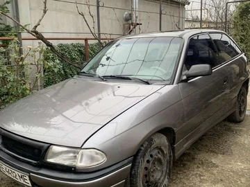Авто Opel Astra 1993 № 8305565