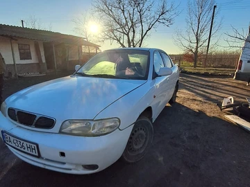 Авто Daewoo Nubira 1999 № 8305769