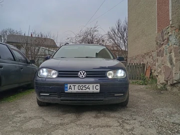 Авто Volkswagen Golf 1999 № 8305804