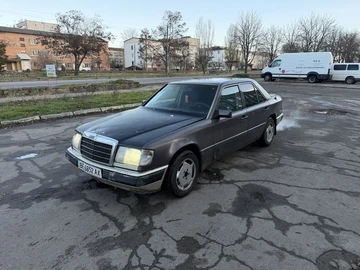 Авто Mercedes W124 1990 № 8306114