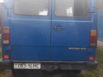 Авто Mercedes Mb 1994 № 8306252