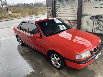 Авто Opel Vectra 1989 № 8306708