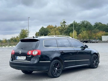 Авто Volkswagen Passat Variant 2010 № 8306726