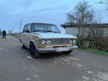Авто ВАЗ 2103 1976 № 8307058