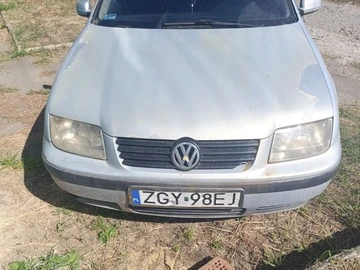 Авто Volkswagen Bora 1995 № 8307088