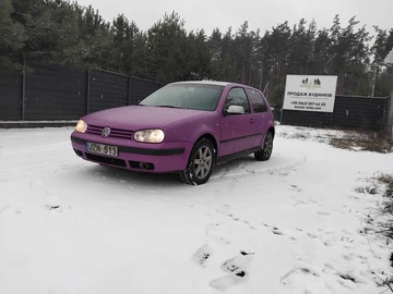 Авто Volkswagen Golf 2001 № 8307101
