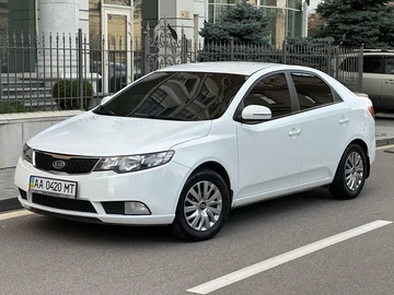 Авто KIA Cerato Forte  2012 № 8307148