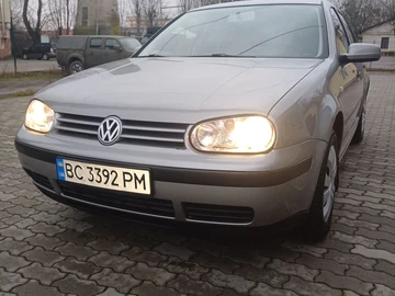 Авто Volkswagen Golf 2002 № 8307169
