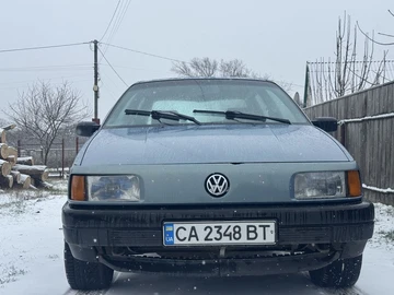 Авто Volkswagen Passat Sedan 1988 № 8307428