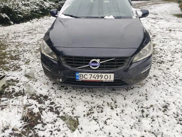 Авто Volvo V60 2015 № 8307497