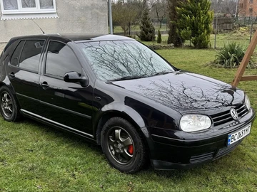 Авто Volkswagen Golf 1999 № 8307557
