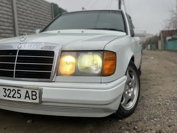 Авто Mercedes W124 1985 № 8307833