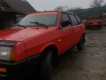 Авто ВАЗ 2109 1999 № 8307864