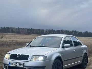 Авто Skoda Superb 2003 № 8308113