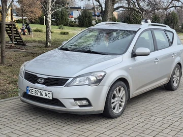 Авто KIA Cee X27 D 2010 № 8308122