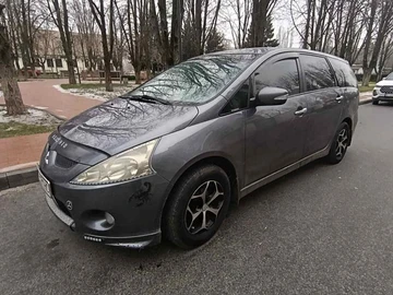Авто Mitsubishi Grandis 2009 № 8308093