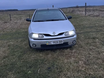 Авто Renault Laguna 1999 № 8308140