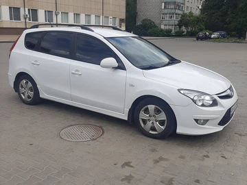 Авто Hyundai I30 2011 № 8308156