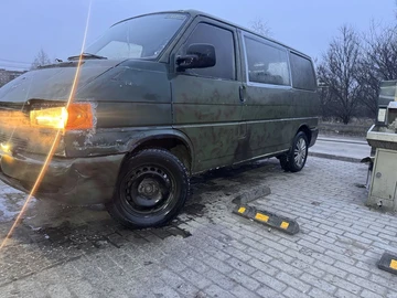 Авто Volkswagen Transporter 1998 № 8308189