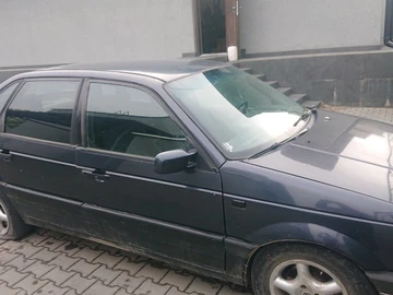 Авто Volkswagen Passat Sedan 1989 № 8308363