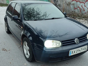 Авто Volkswagen Golf 2000 № 8308365