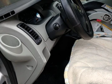 Авто Opel Vivaro 2002 № 8308453