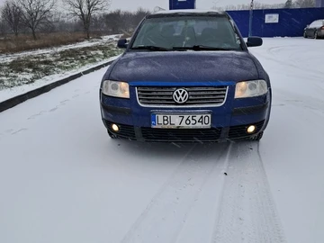 Авто Volkswagen Passat Sedan 2001 № 8308533