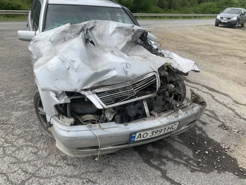 Авто Mercedes 220 1998 № 8308692