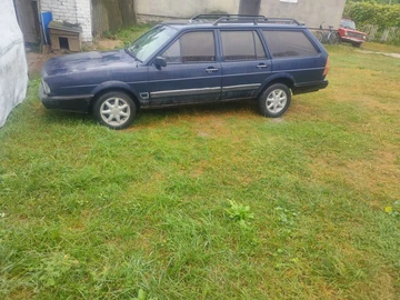 Авто Volkswagen Passat Hatchback 1987 № 8308714