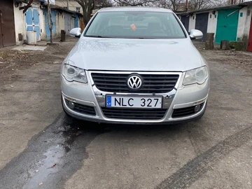 Авто Volkswagen Passat Sedan 2005 № 8308725
