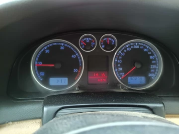 Авто Volkswagen Passat Hatchback 2002 № 8308727