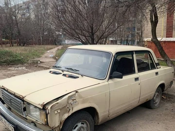 Авто ВАЗ 2107 1983 № 8308829