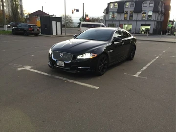Авто Jaguar Xj 2015 № 8309092