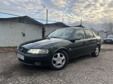 Авто Opel Vectra 1998 № 8309123