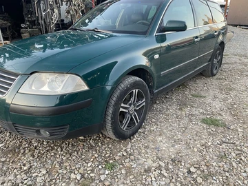 Авто Volkswagen Passat Variant 2002 № 8309131