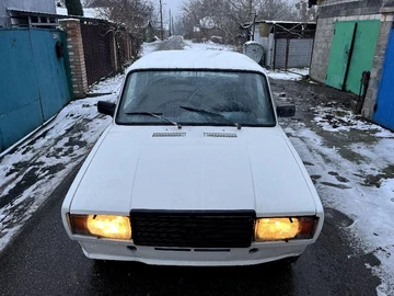 Авто ВАЗ 2107 1985 № 8309410