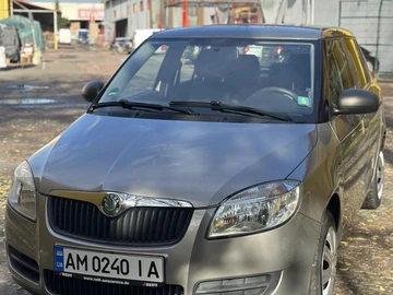 Авто Skoda Fabia 2010 № 8309422