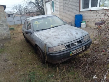 Авто Opel Vectra 1989 № 8309497