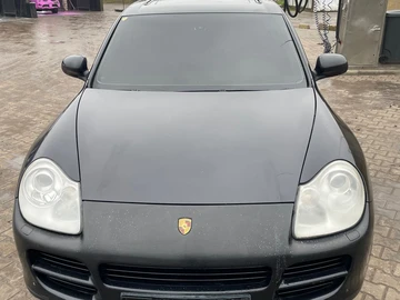 Авто Porsche Cayenne 2005 № 8309612