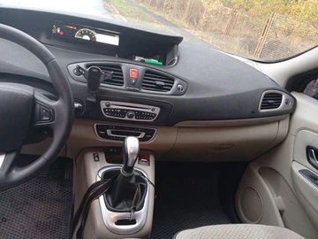 Авто Renault Grand Scenic 2011 № 8309626
