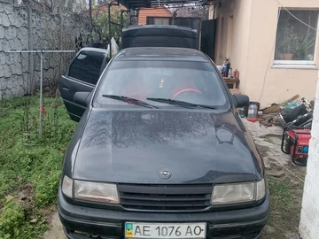 Авто Opel Vectra 1990 № 8309637