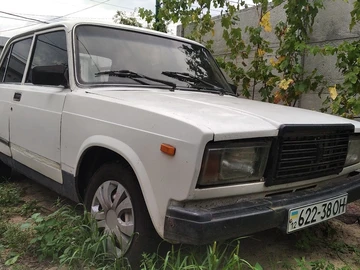 Авто ВАЗ 2107 1982 № 8309915
