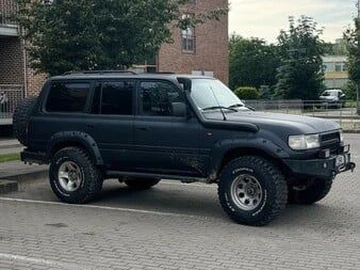 Авто Toyota Land Cruiser 100 2000 № 8309929