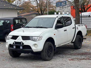Авто Mitsubishi L 200 2009 № 8310077