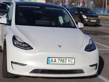Авто Tesla Roadster 2020 № 8310083