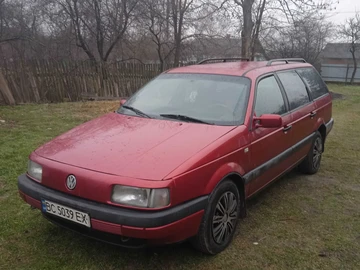 Авто Volkswagen Passat Variant 1991 № 8310098