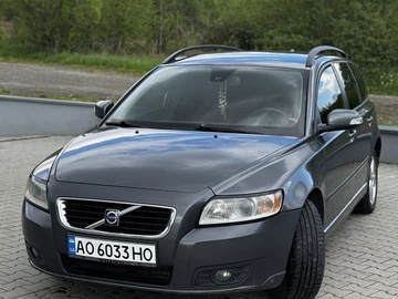 Авто Volvo V50 2009 № 8310165