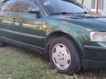 Авто Volkswagen Passat Sedan 1999 № 8310250