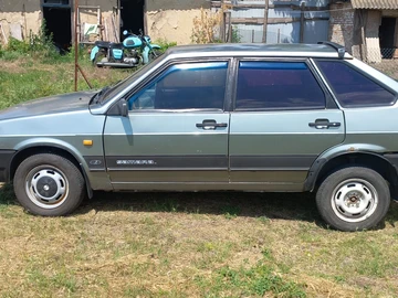 Авто ВАЗ 2109 1995 № 8310409